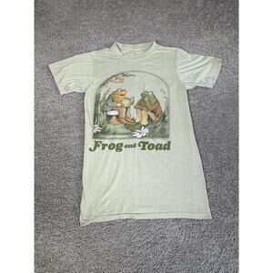 Frog And Toad Shirt Mens S Green Graphic Crew Neck Tagless Cotton Jersey
